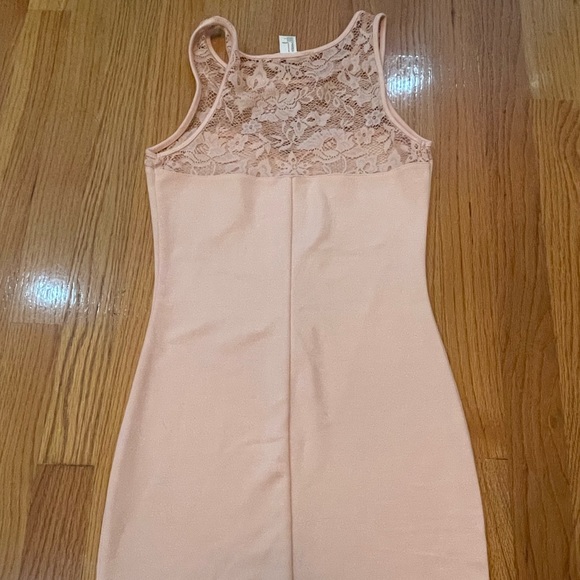 NWOT Forever21 Women Baby Pink Lace Sweetheart Neckline Sleeveless Bodycon Dress - Picture 5 of 6